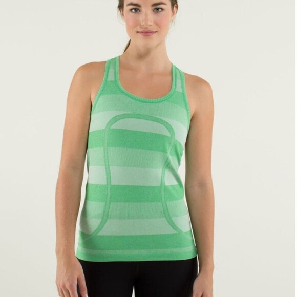 Lululemon Run Swiftly Tech Racerback Tank Green Size 6 or 8 - Picture 1 of 10
